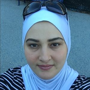 Meet your Posher, Sahar